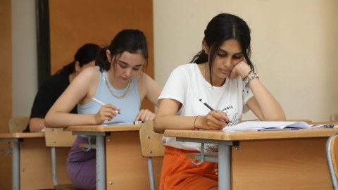 Bazar günü&nbsp;Azərbaycan dili fənni üzrə imtahan keçiriləcək