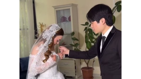 Azərbaycanlı qızla evlənmək üçün müsəlmanlığı qəbul etdi,&nbsp;adını dəyişdirdi - VİDEO