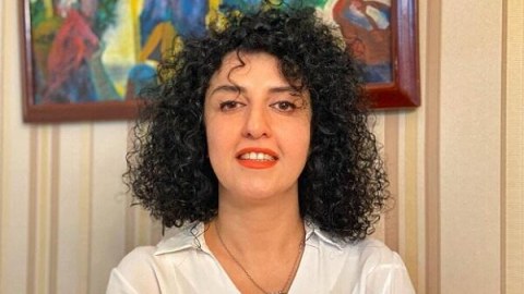 İranlı Nobel laureatı xəstəxanaya yerləşdirildi