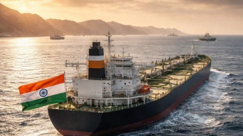 Hindistana gedən&nbsp;tanker Hörmüz boğazını keçdi