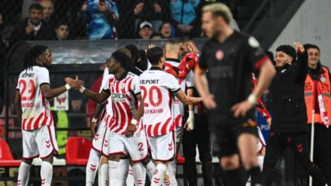 &ldquo;Qalatasaray&rdquo; böyük hesabla məğlub oldu