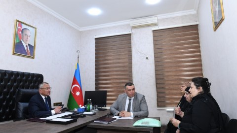 Komitə sədri vətəndaşların növbəti qəbulunu keçirdi -&nbsp;FOTOLAR
