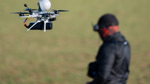 Türkiyə dost ölkəyə 100 min dron satacaq