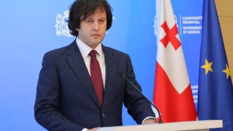 Avropa Parlamenti bu dəfə Gürcüstanı şantaj edir