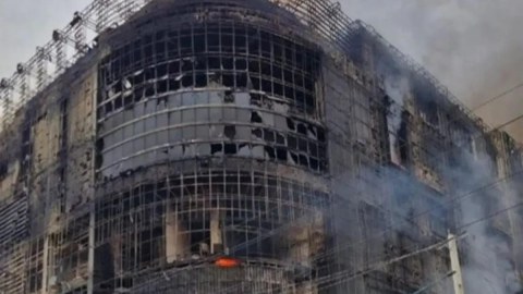 Tehranda güclü yanğın, 11 nəfər öldü