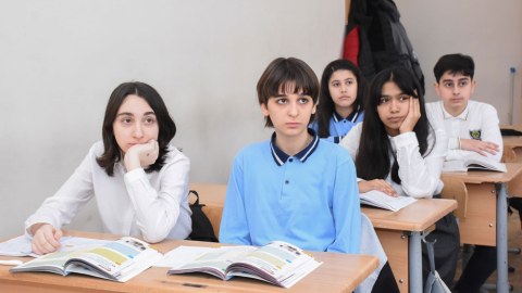 Azərbaycanlı şagirdlərin kartı kosmosa göndəriləcək