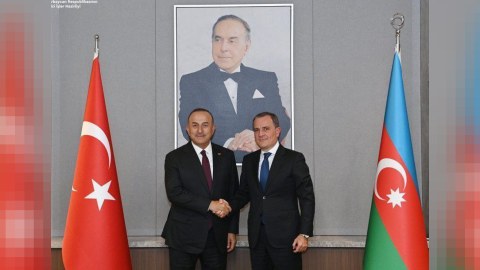 Ceyhun Bayramov&nbsp;Mevlüt Çavışoğluna zəng etdi