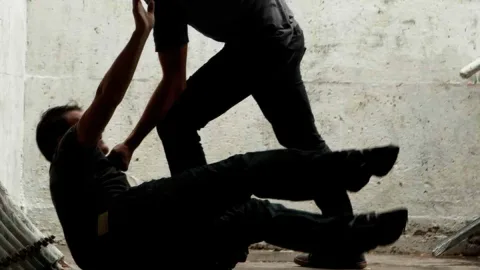 Qız qaçırmağa görə DAVA DÜŞDÜ, xəsarət alanlar var