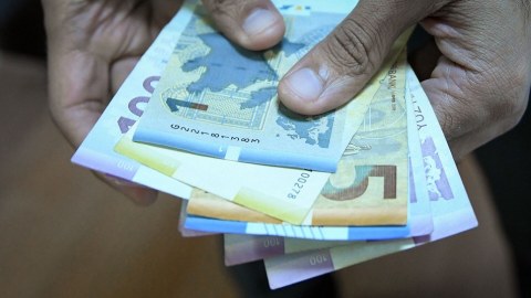 Azərbaycan onlara 3 min manatdan çox yardım göstərib