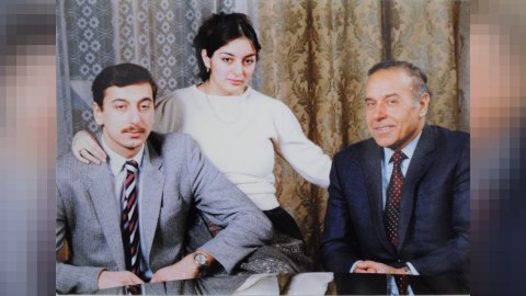 Nə üçün Mehriban xanım Əliyeva Ulu öndər haqqında arzuladığı kitabı hələ oxumayıb?