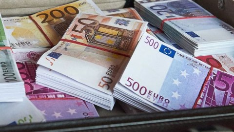 Fransa bu ölkələrə&nbsp;14 milyard avro ayırıb