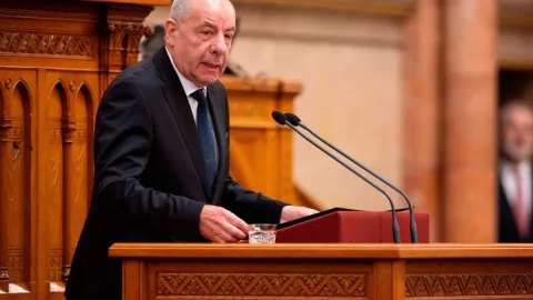 Macarıstanda yeni Nazirlər Kabineti təsdiqləndi