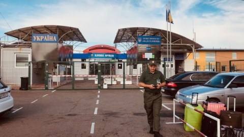 Ukrayna ilə bütün sərhədləri bağladı