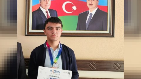 İmtahanlarda hamıdan fərqləndi - maksimum bal topladı