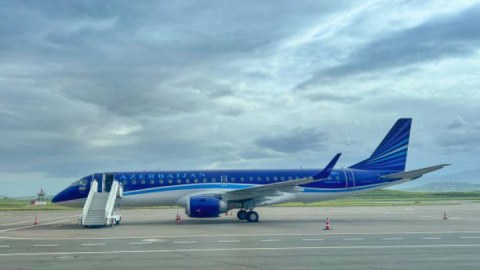 AZAL Naxçıvana uçuşları ləğv etdi