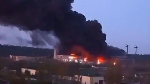 Rusiyanın əsas benzin zavodu vuruldu