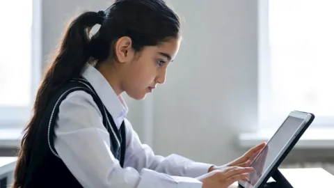 Şagirdlərin yerdəyişməsi bu tarixdən dayandırılacaq