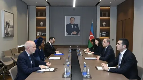 Ceyhun Bayramov BMT baş direktorunun müavini ilə görüşdü