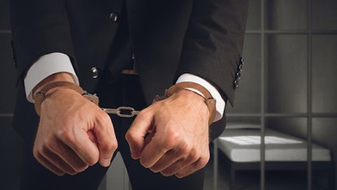 CHP-də rüşvət qalmaqalı: 13 nəfər saxlanıldı