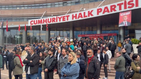 Ankara qarışdı: Polis CXP binasına daxil oldu