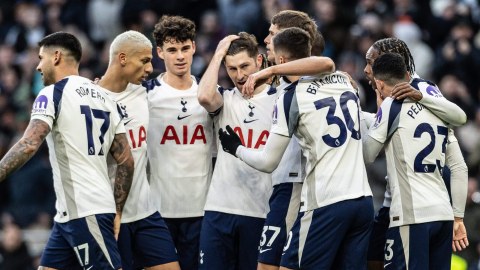 "Tottenhem" İngiltərə Premyer Liqasında qalıb