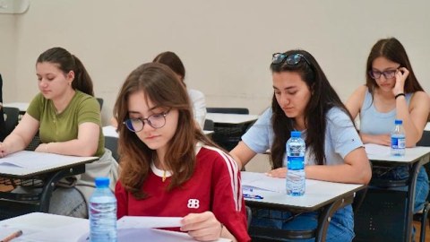 Daha bir imtahan təkrar keçiriləcək