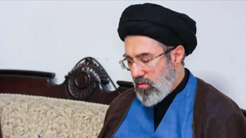&ldquo;Müctəba Xamenei gizlənməyə davam edir&rdquo; - ABŞ kəşfiyyatı