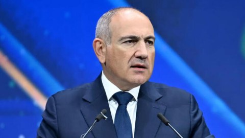 Paşinyan Rusiyanın idarəçiliyinə qarşı çıxdı