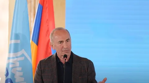 &ldquo;Bir telefon zəngi ilə həll edərdim&rdquo; -&nbsp;Köçəryan müharibədən danışdı