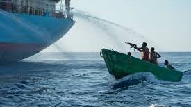 Somali sahillərində piratlar tankeri ələ keçiriblər