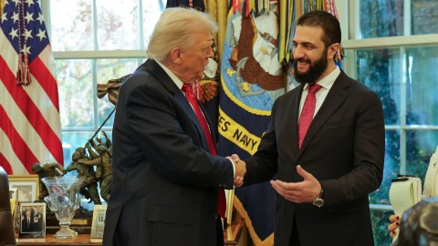 Suriya Prezidenti Trampla nəyi müzakirə etdi?