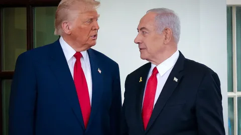 Tramp Netanyahu ilə danışdı