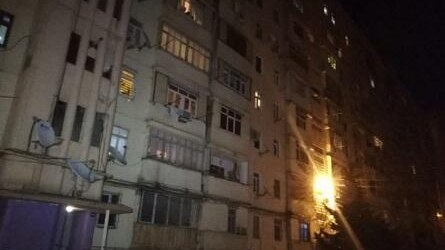 Sumqayıtda yaşayış binasında yanğın oldu