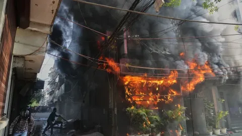 Oteldə dəhşətli yanğın: 21 ölü, 40 yaralı
