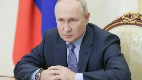 Putin: "Rusiyanın Ermənistandan yalnız bir xahişi var"