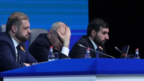 Paşinyanın partiyası geriləyir: təkbaşına hökumət qura bilməyəcək&nbsp;- Yeni SORĞU
