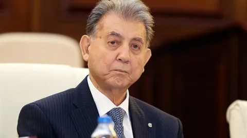 Akif Əlizadə&nbsp;işdən çıxarıldı&nbsp;