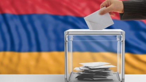 Ermənistanda parlament seçkilərində səsvermə başladı
