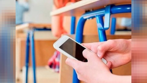 Qəbul imtahanında 10 nəfərdə telefon TUTULDU