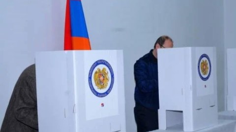 Ermənistandakı seçkilərdə fəallıq açıqlanıb