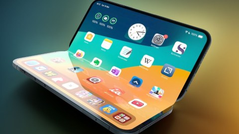 Qatlanan&nbsp;&nbsp;iPhone yenidən görüntüləndi