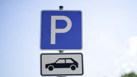Dövlət qurumları üçün xidməti parklanma yerlərinin siyahısı və ünvanları təsdiqləndi