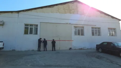 Bakıda mebel sexinin fəaliyyəti dayandırıldı - VİDEO