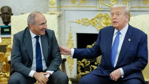 Tramp Paşinyanı təbrik edib&nbsp;