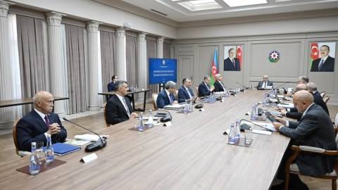 Baş nazir hökumət üzvlərini topladı: tapşırıqlar verdi