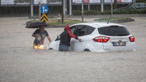 Ankara&nbsp;sular altında