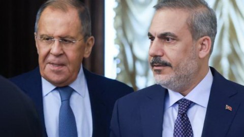 Lavrov Fidanı Moskvaya dəvət etdi - Baş diplomatlar nə danışacaqlar?