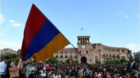 Deputatlığa namizədə cinayət işi açıldı