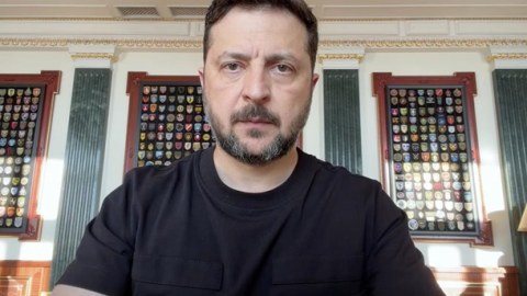 60 min tondan çox sursat məhv edilib - Zelenski