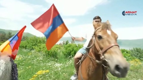 Məşhur UFC döyüşçüsü Arsax bayrağını götürmür - VİDEO